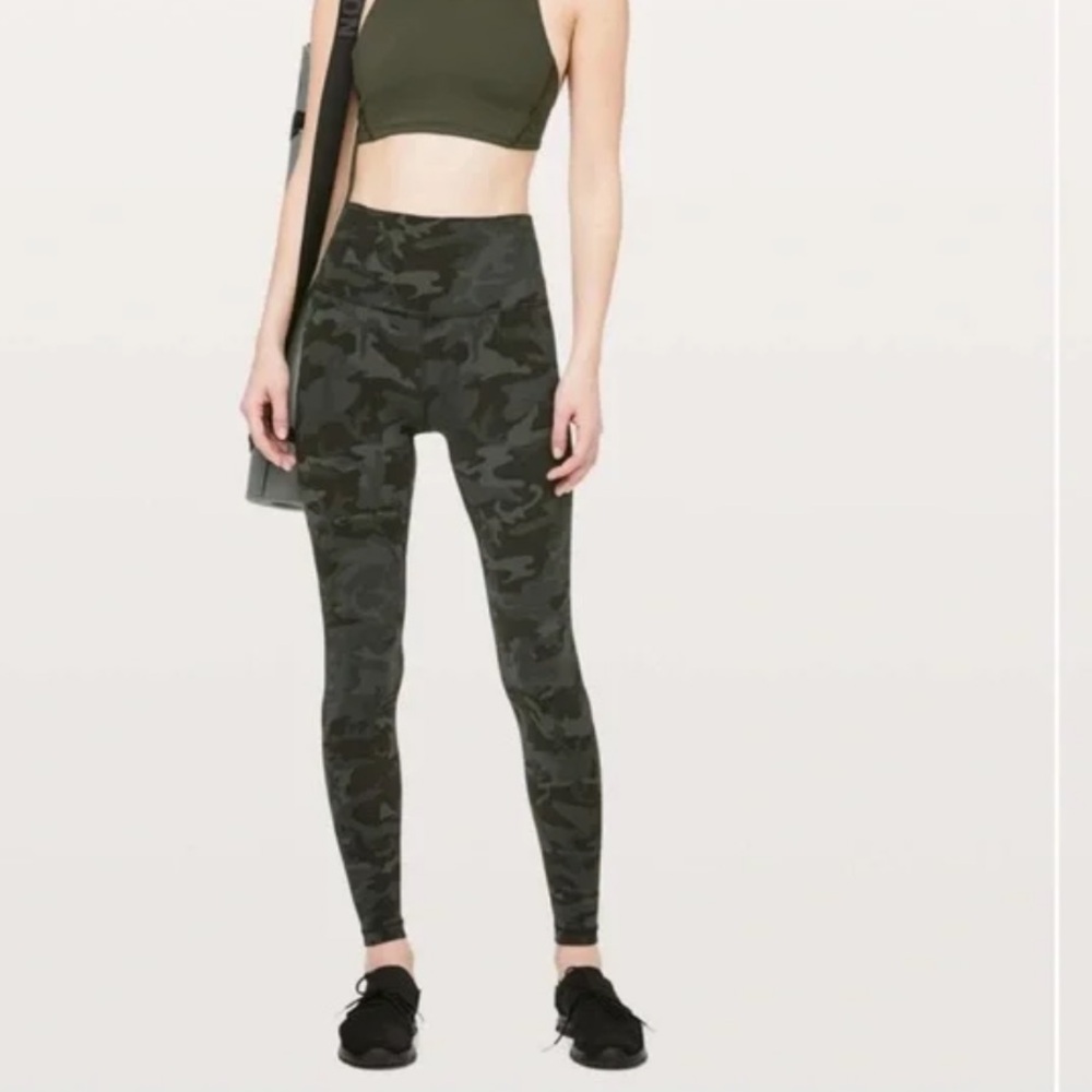 🍋Lululemon Align leggings in Camo